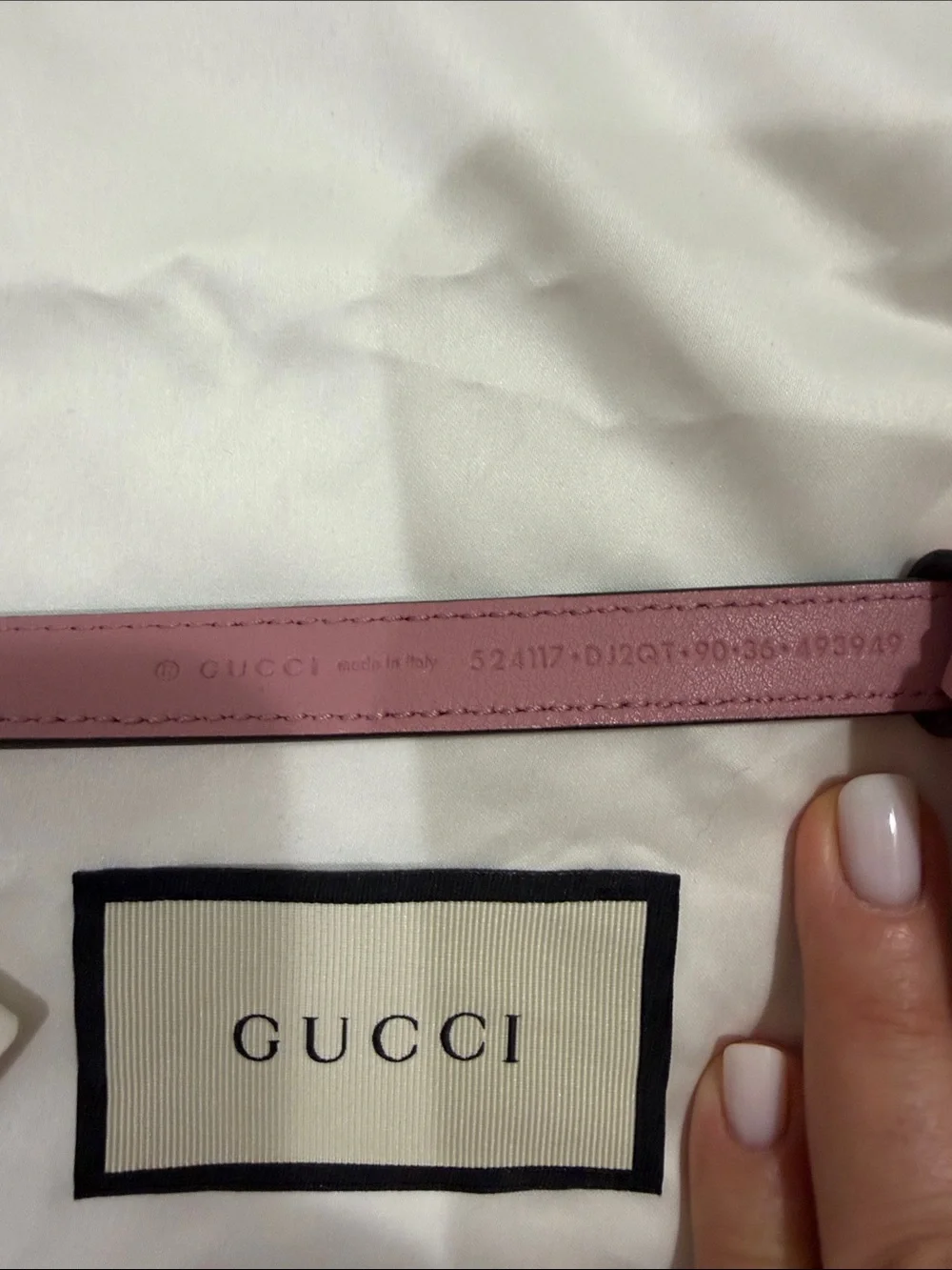 Gucci Rose Pink Leather Double G Belt authentic worn 1 time size 90 beauty